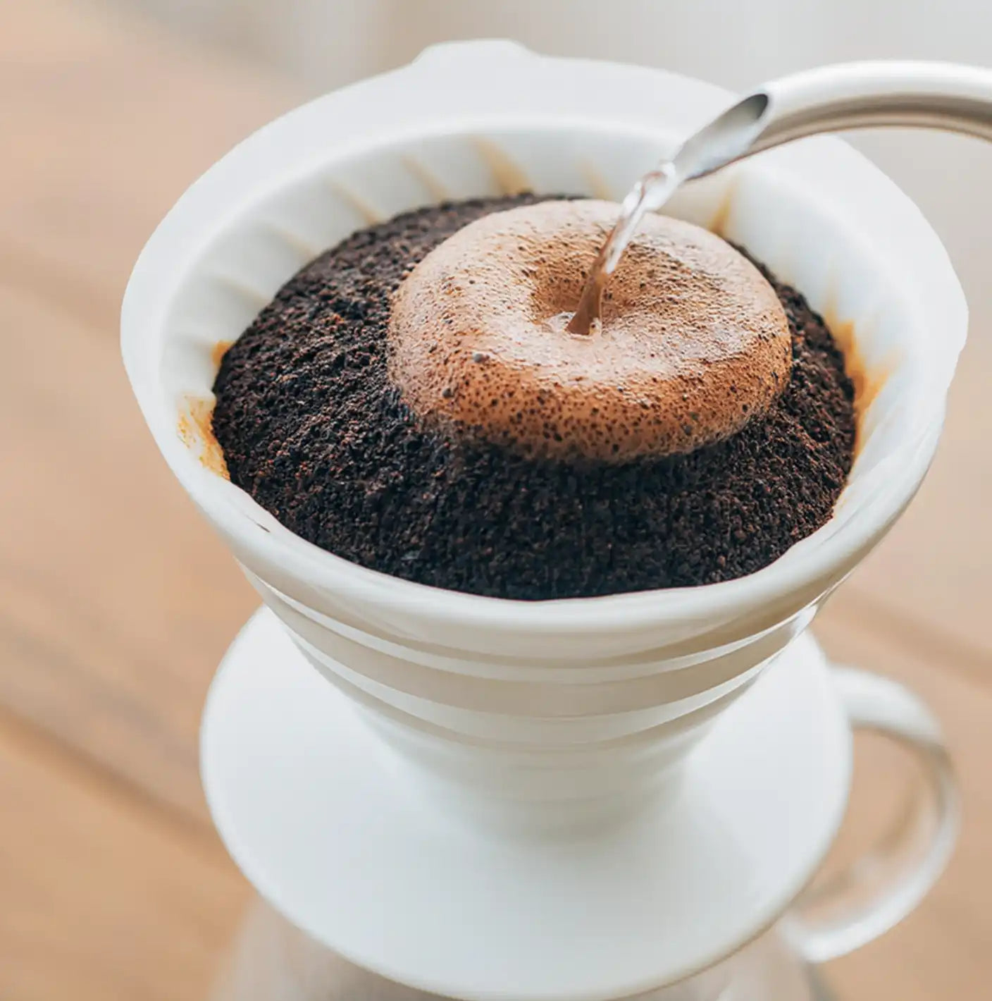 HARIO V60 Keramik Coffee Dripper Größe 01, weiß