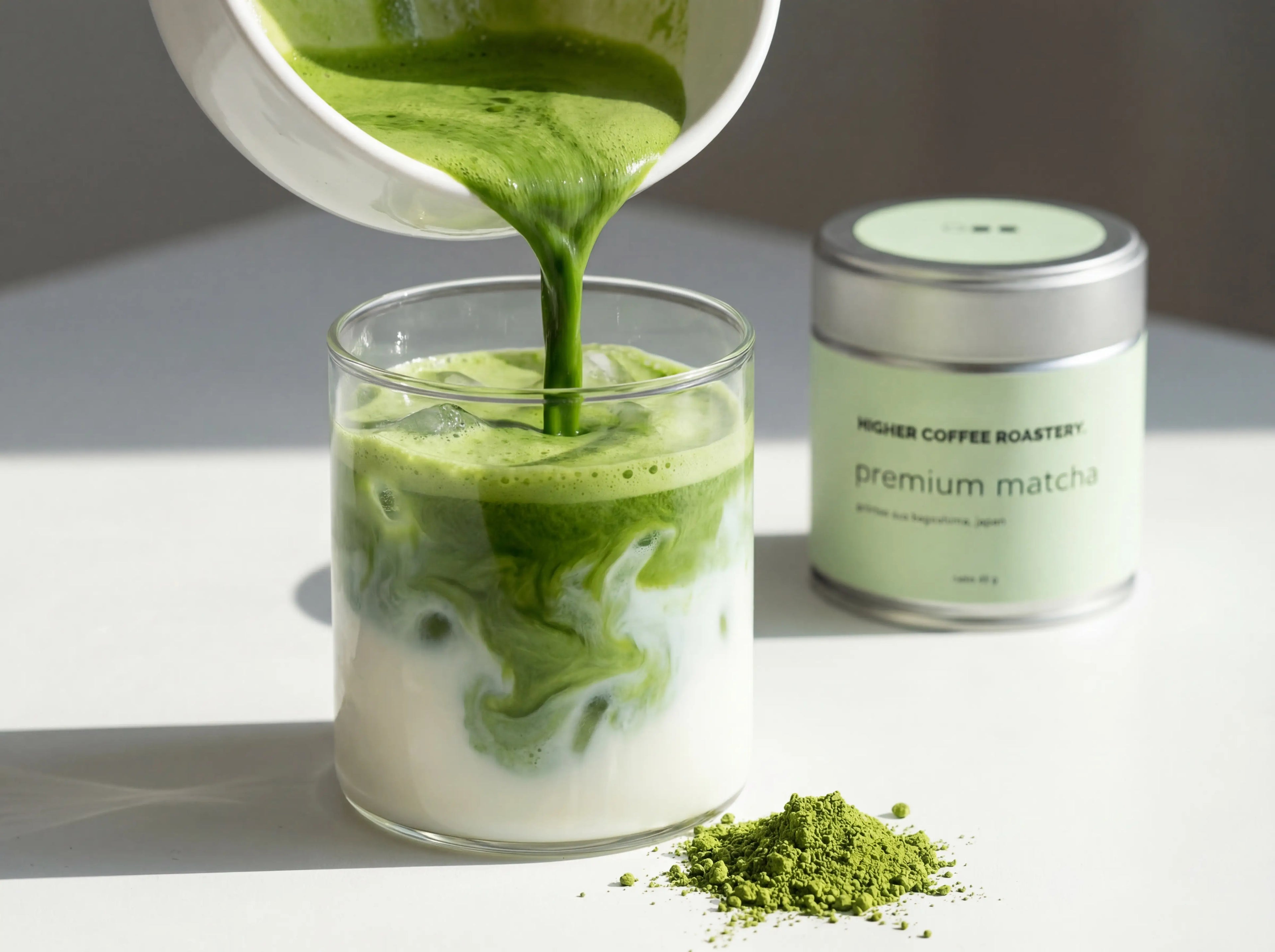 Set - Matcha aus Kagoshima, Ceremonial Grade + Bambusbesen