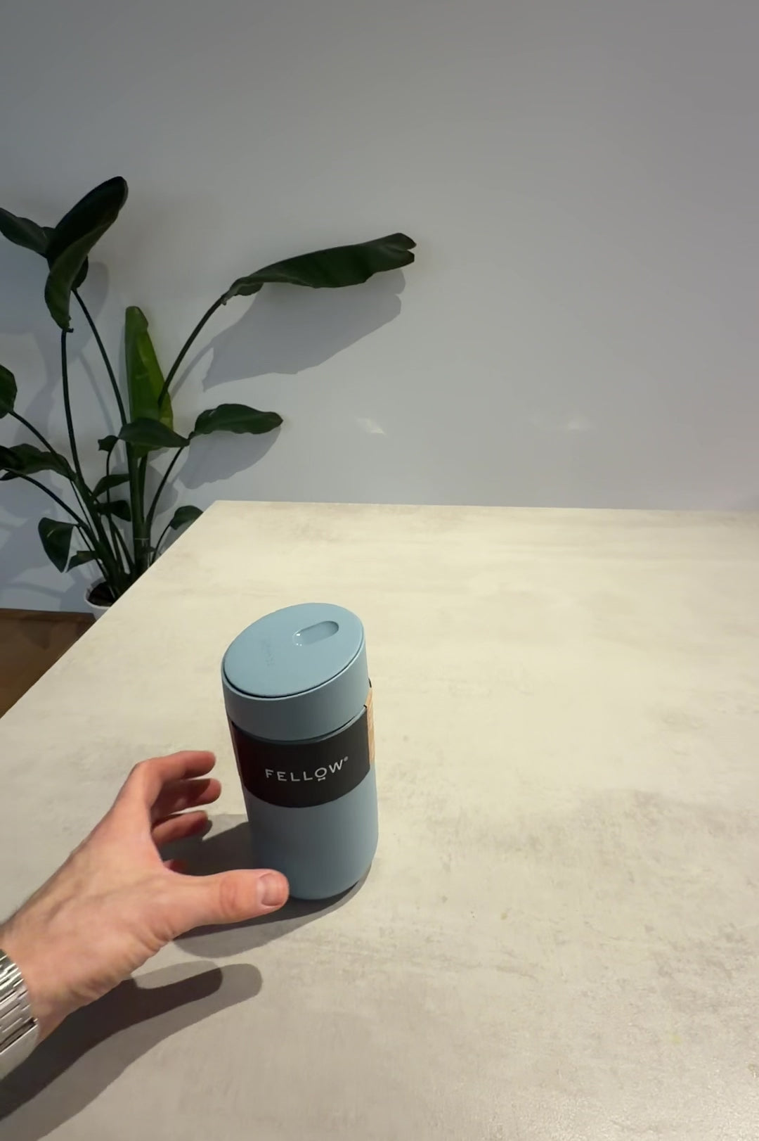 Video Fellow Carter slide mug overview